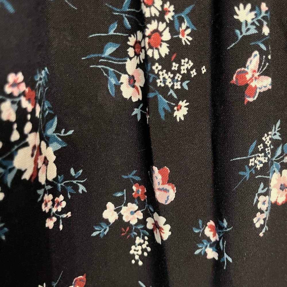 Floral Black Long Skirt - Picture 3 of 4